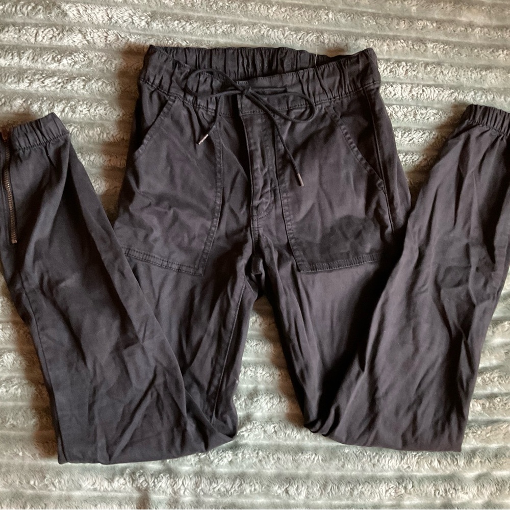 American Eagle - High Waisted Joggers - 2